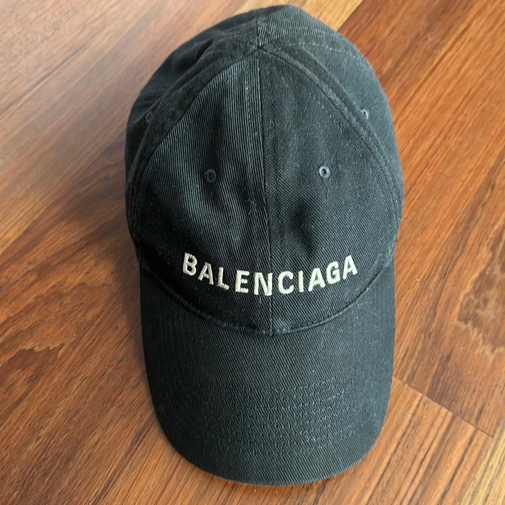 Balenciaga cap